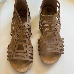 Bellini Geometric Cutout Tan Sandals